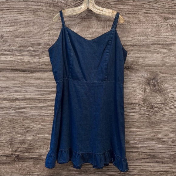 OLD NAVY MEDIUM WASHED RUFFLED CAMI DRESS - Picture 1 of 5